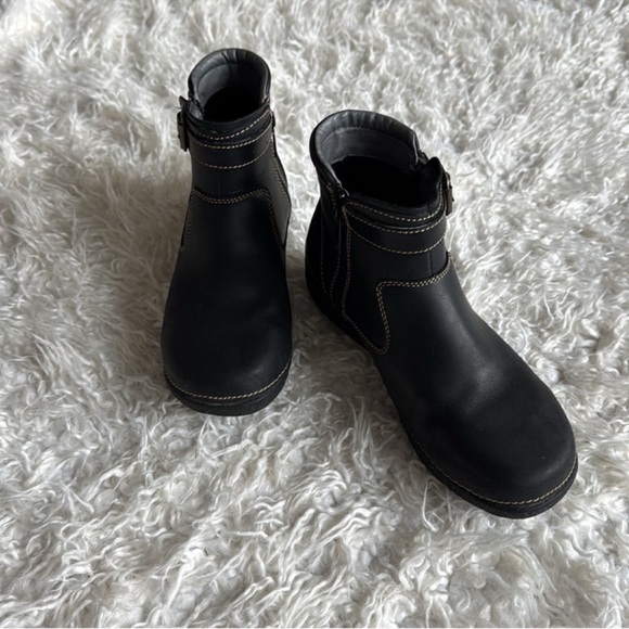 Duluth Trading Co Andina Leather Short Boots/Boots Sz 9 Black - Picture 2 of 12